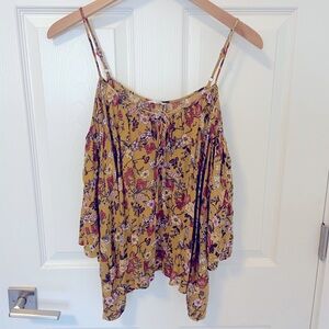 ~Flowy Blouse En Crème~